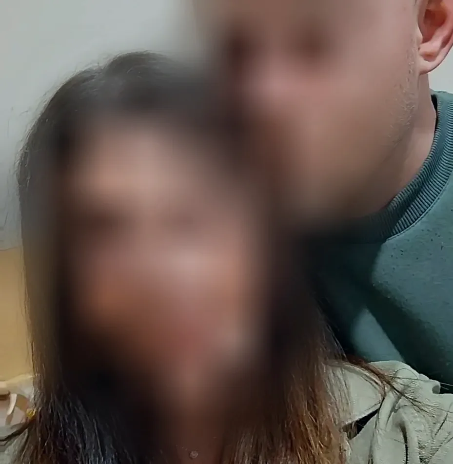 Luisa, 32