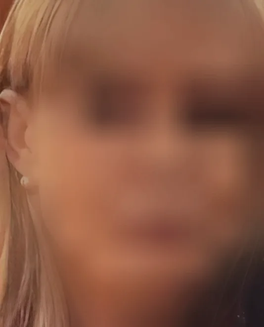 Rebecca, 25