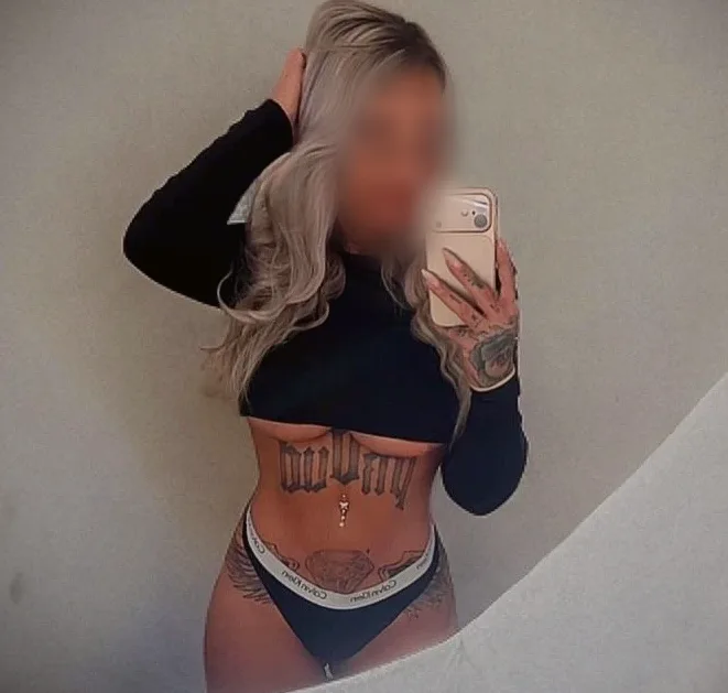 Svenja, 36